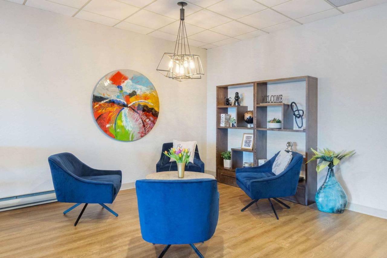 Quality Hotel Clarenville Bagian luar foto