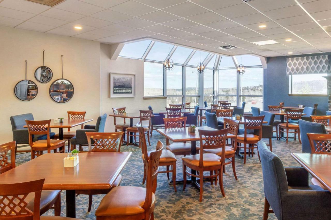 Quality Hotel Clarenville Bagian luar foto